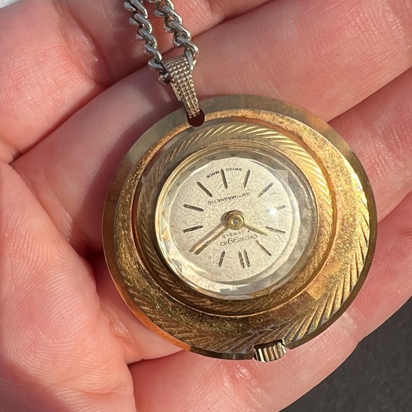 Vintage Arpeggio 17 jewels antimagnetic Swiss made pendant watch gold necklace - Picture 3 of 16